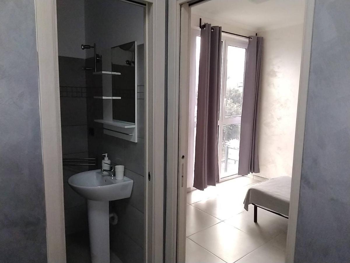 Raggio Di Sole Aparthotel Сан Чезарео Екстериор снимка