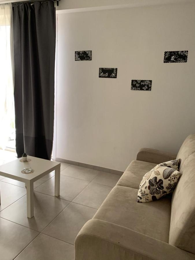 Raggio Di Sole Aparthotel Сан Чезарео Екстериор снимка
