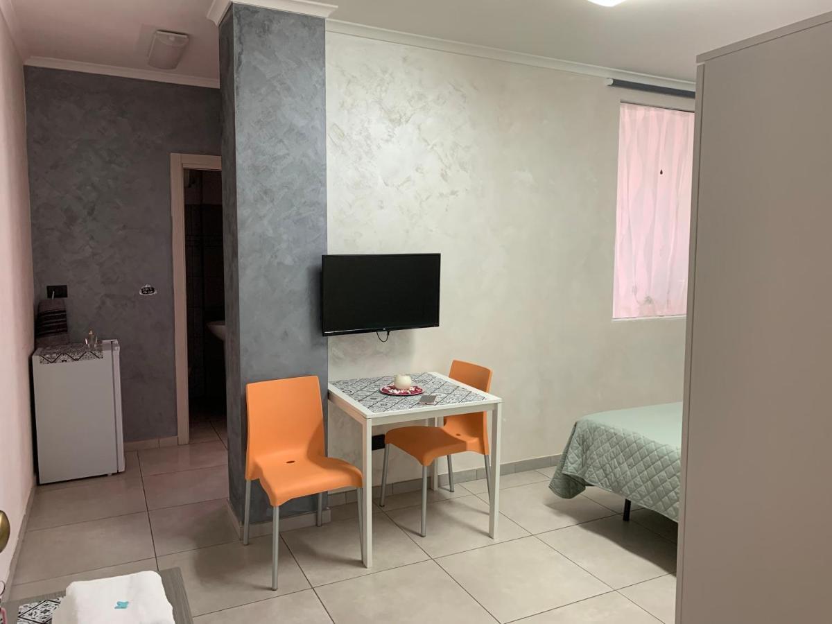 Raggio Di Sole Aparthotel Сан Чезарео Екстериор снимка