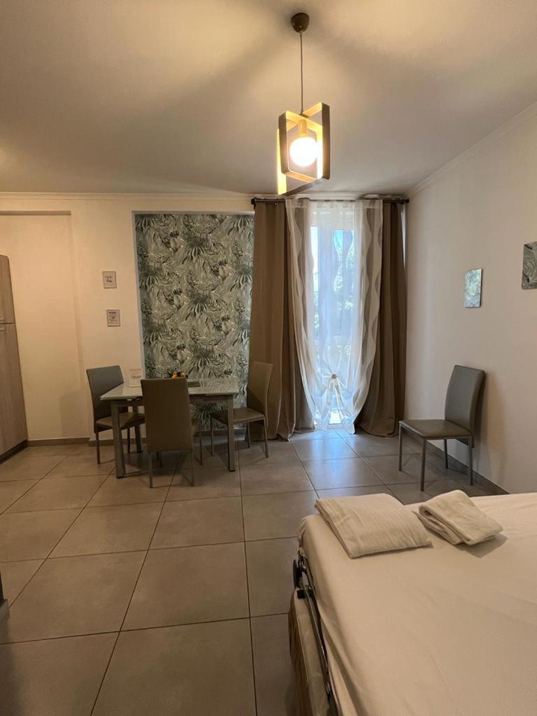Raggio Di Sole Aparthotel Сан Чезарео Екстериор снимка