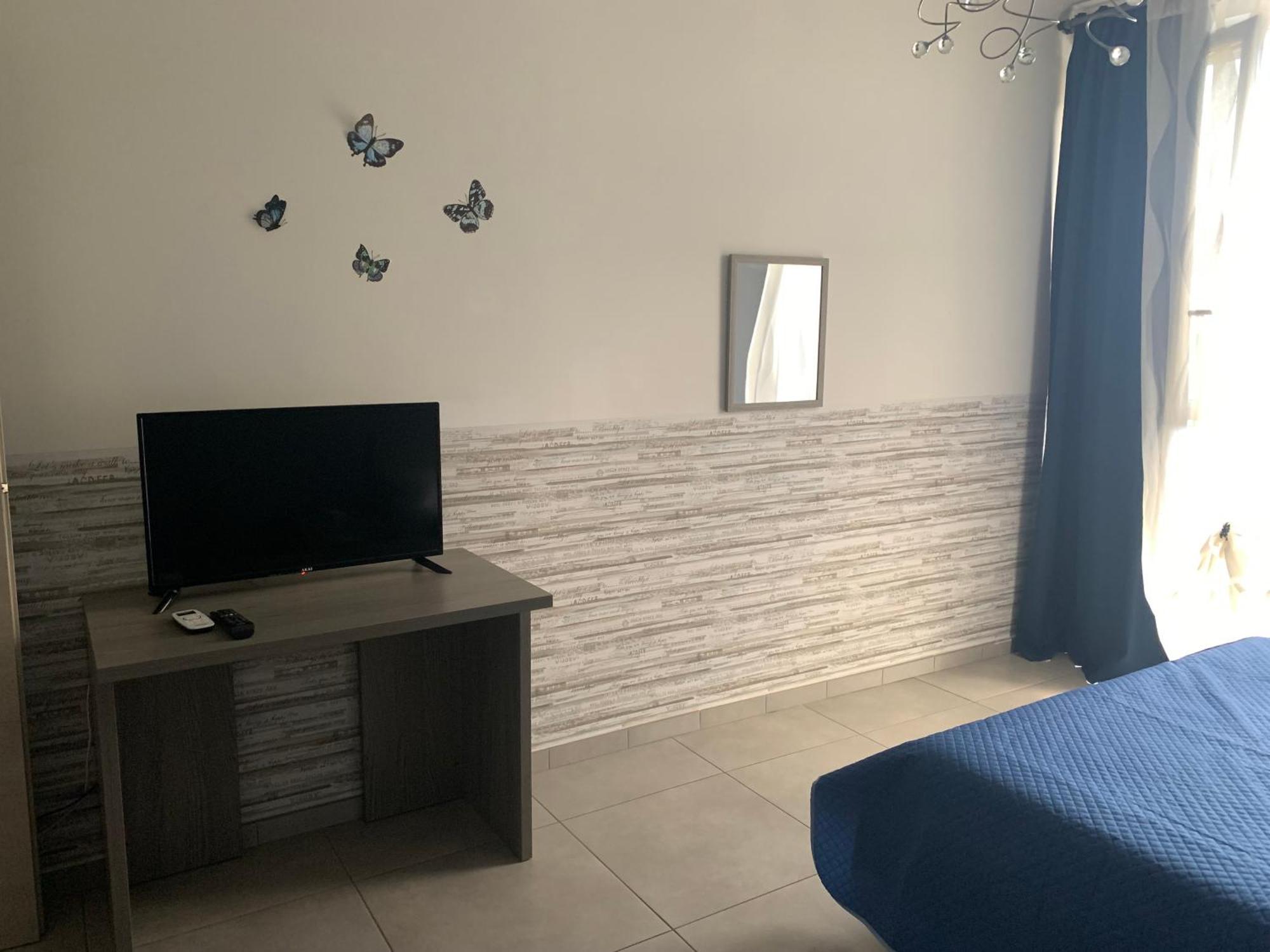 Raggio Di Sole Aparthotel Сан Чезарео Екстериор снимка