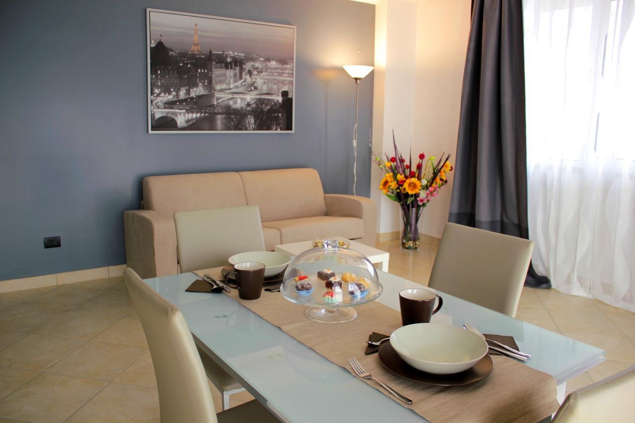 Raggio Di Sole Aparthotel Сан Чезарео Екстериор снимка